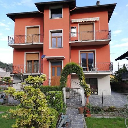 La Rosa Rossa Daire Cambiasca Dış mekan fotoğraf