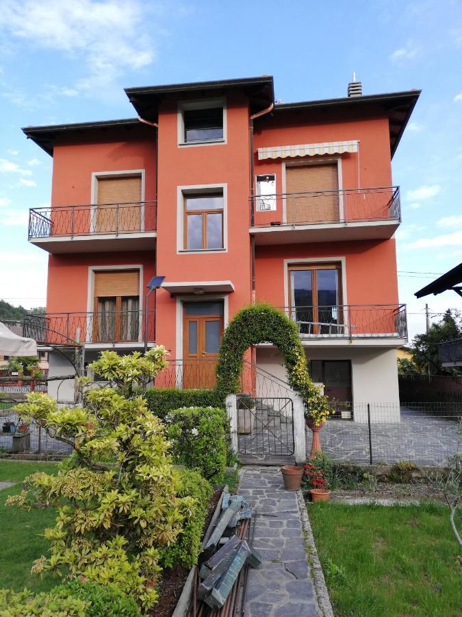 La Rosa Rossa Daire Cambiasca Dış mekan fotoğraf